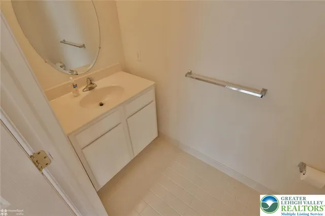 $490,000 | 13 Devonshire Drive, Easton, PA 18045