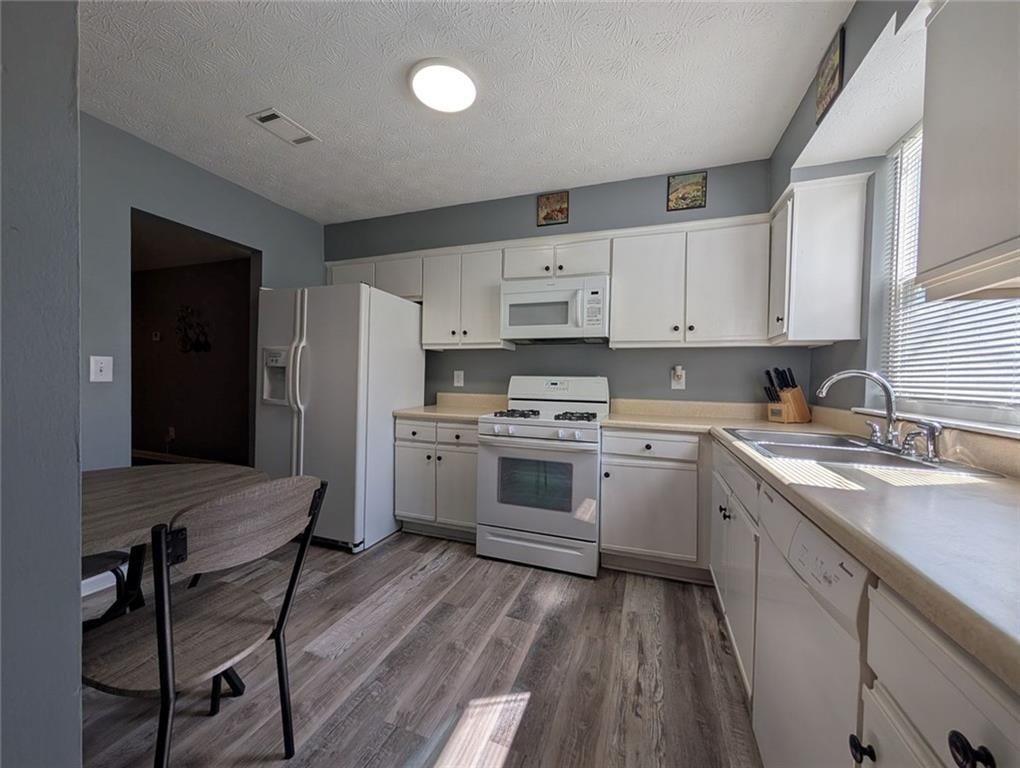 2470 Corner Shoals Drive Decatur, GA 30034 - Photo 7 of 20