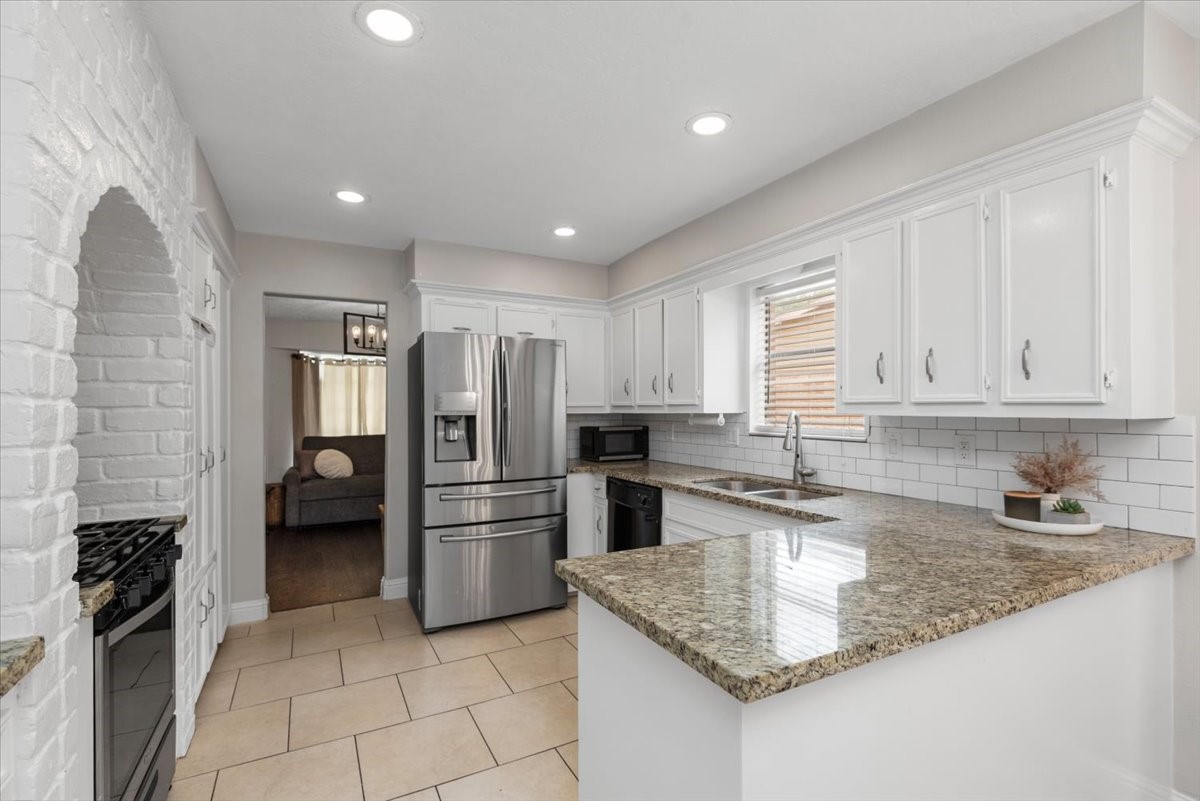 283 Shekel Lane Houston, TX 77015 - Photo 19 of 47