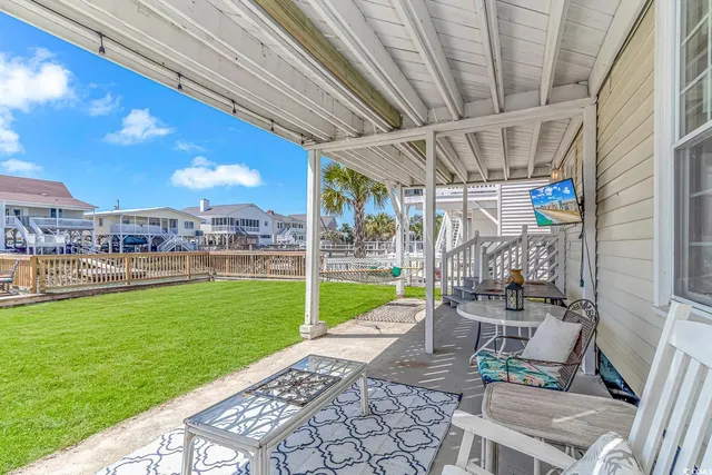 $724,900 | 329 59th Avenue North, North Myrtle Beach, SC 29582