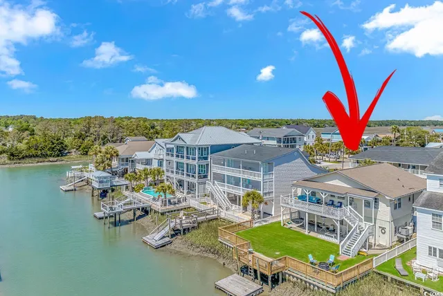 $724,900 | 329 59th Avenue North, North Myrtle Beach, SC 29582