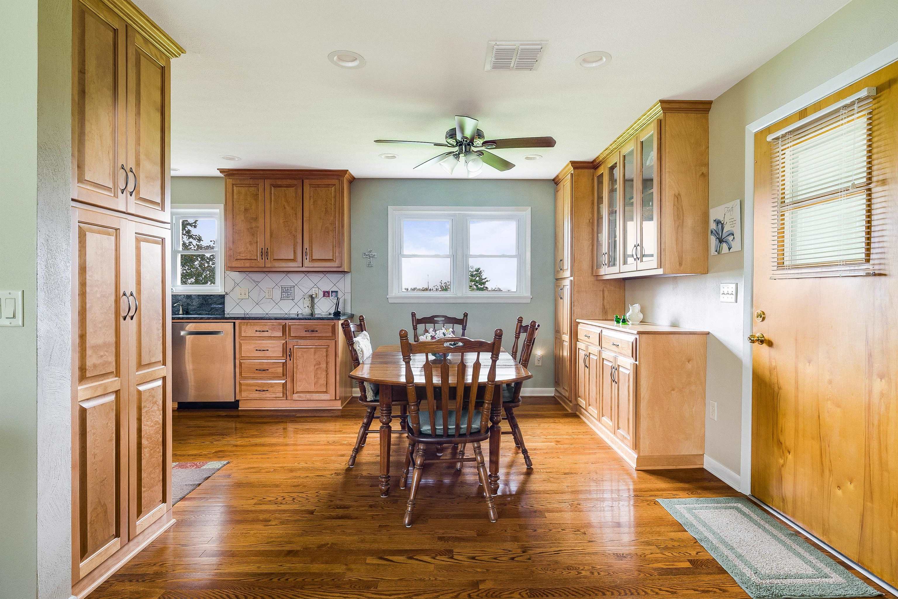 3226 Old Thirty-Three Road Harrisonburg, VA 22801 - Photo 10 of 47 Gallery Image 10
