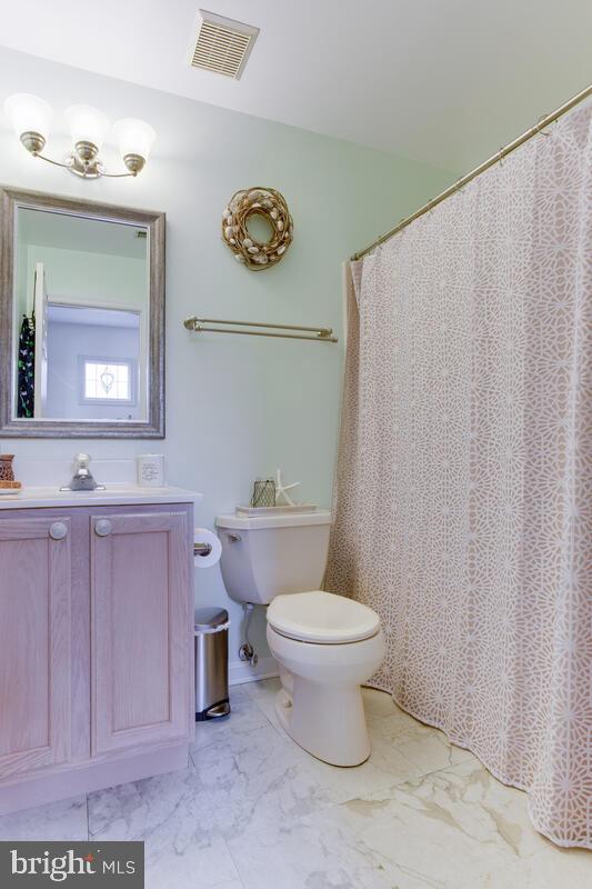 1508 Bishop Road Edgewater, MD 21037 - Photo 14 of 55 Upper Level Hall - Full Bath