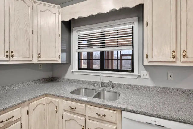 $850,000 | 3100 Highway 194, Rossville, TN 38066