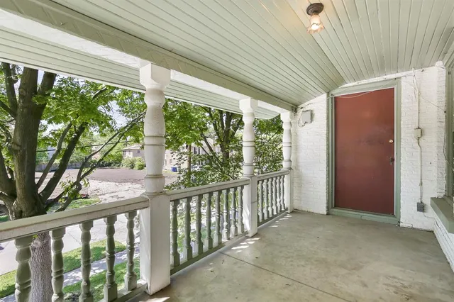 $2,650 | 6025 Lewis Street, Dallas, TX 75206