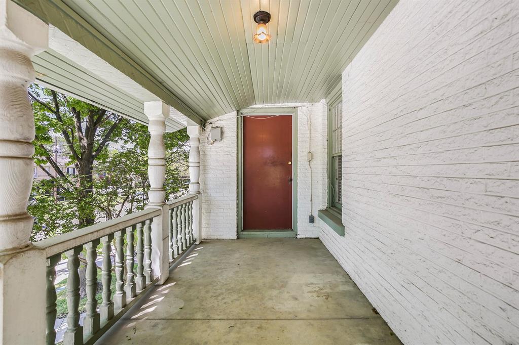 6025 Lewis Street Dallas, TX 75206 - Photo 37 of 37 a view of a balcony