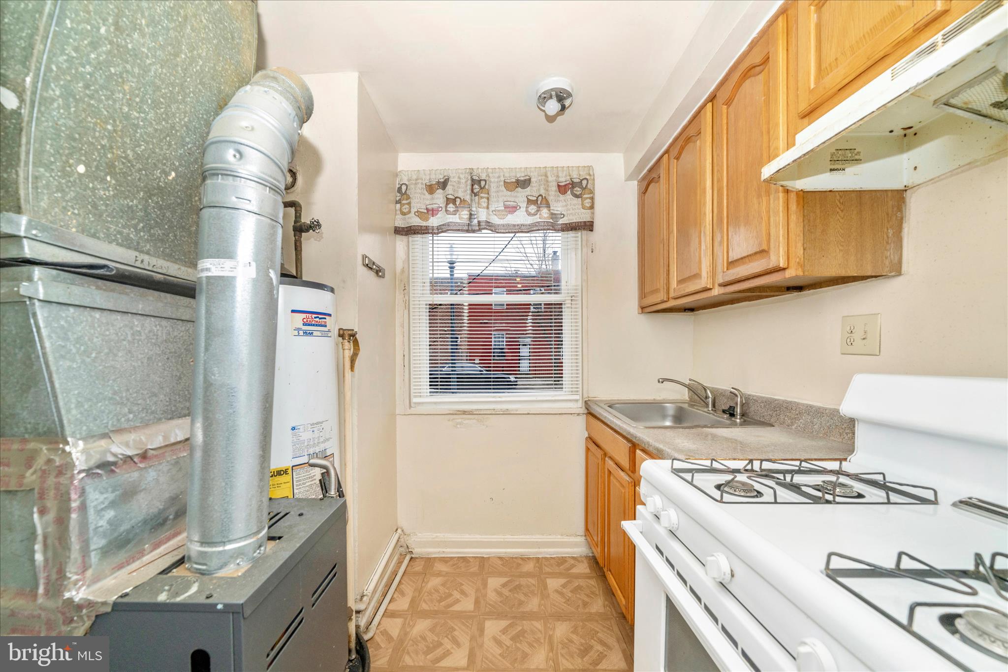 1208 Raum Street Northeast Washington, DC 20002 - Photo 11 of 54