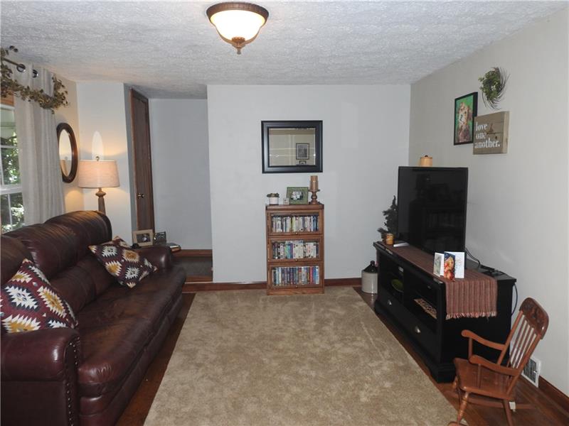 852 Seventh Street Beaver, PA 15009 - Photo 4 of 21