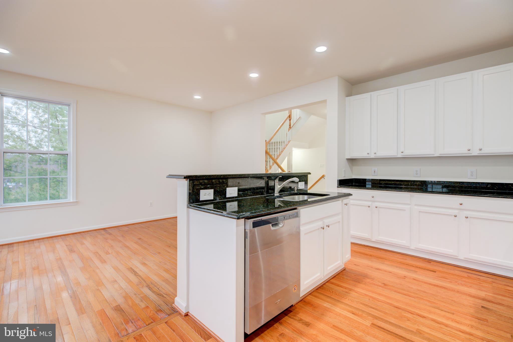 2610 Tarleton Corner Drive Herndon, VA 20171 - Photo 13 of 32