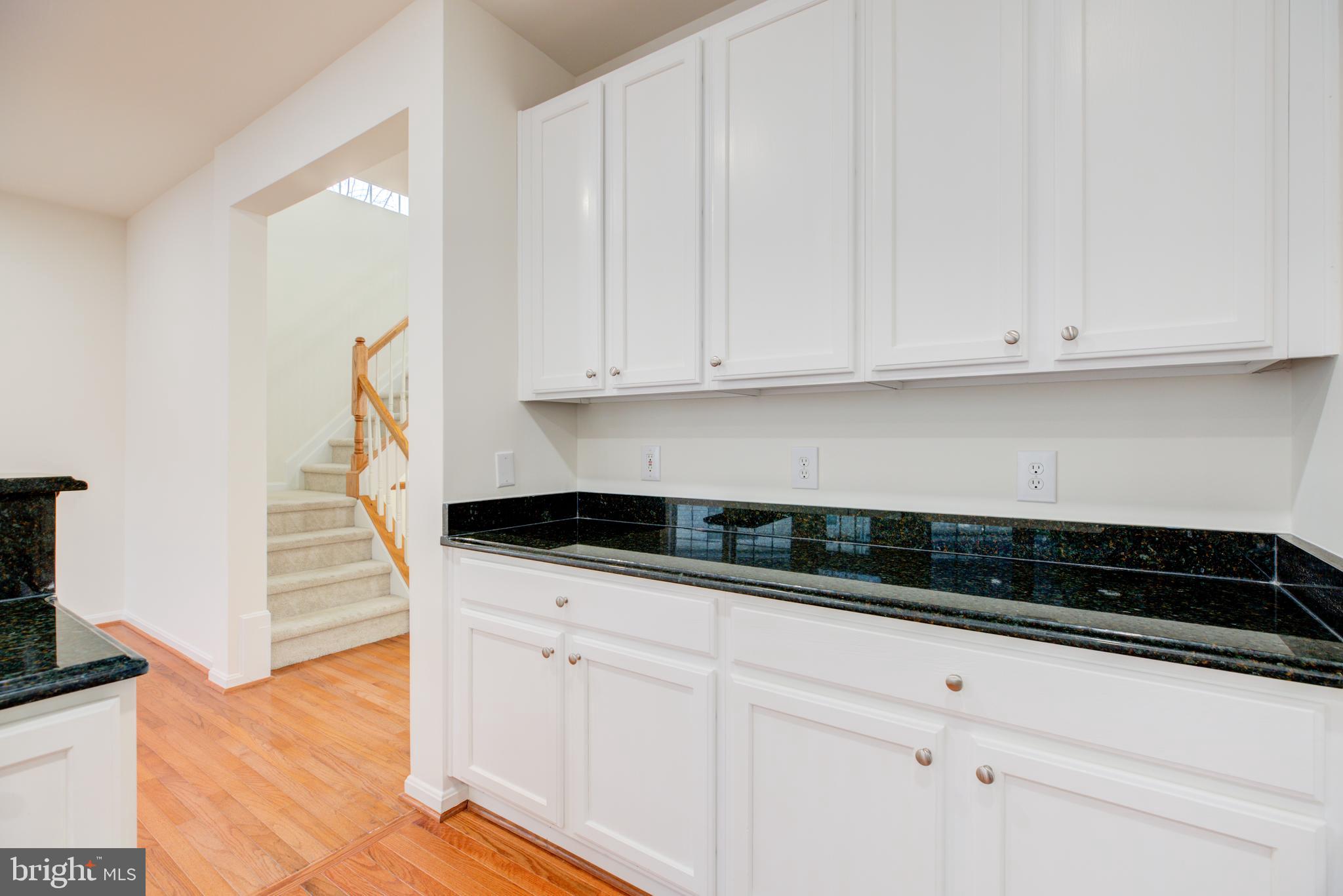 2610 Tarleton Corner Drive Herndon, VA 20171 - Photo 14 of 32