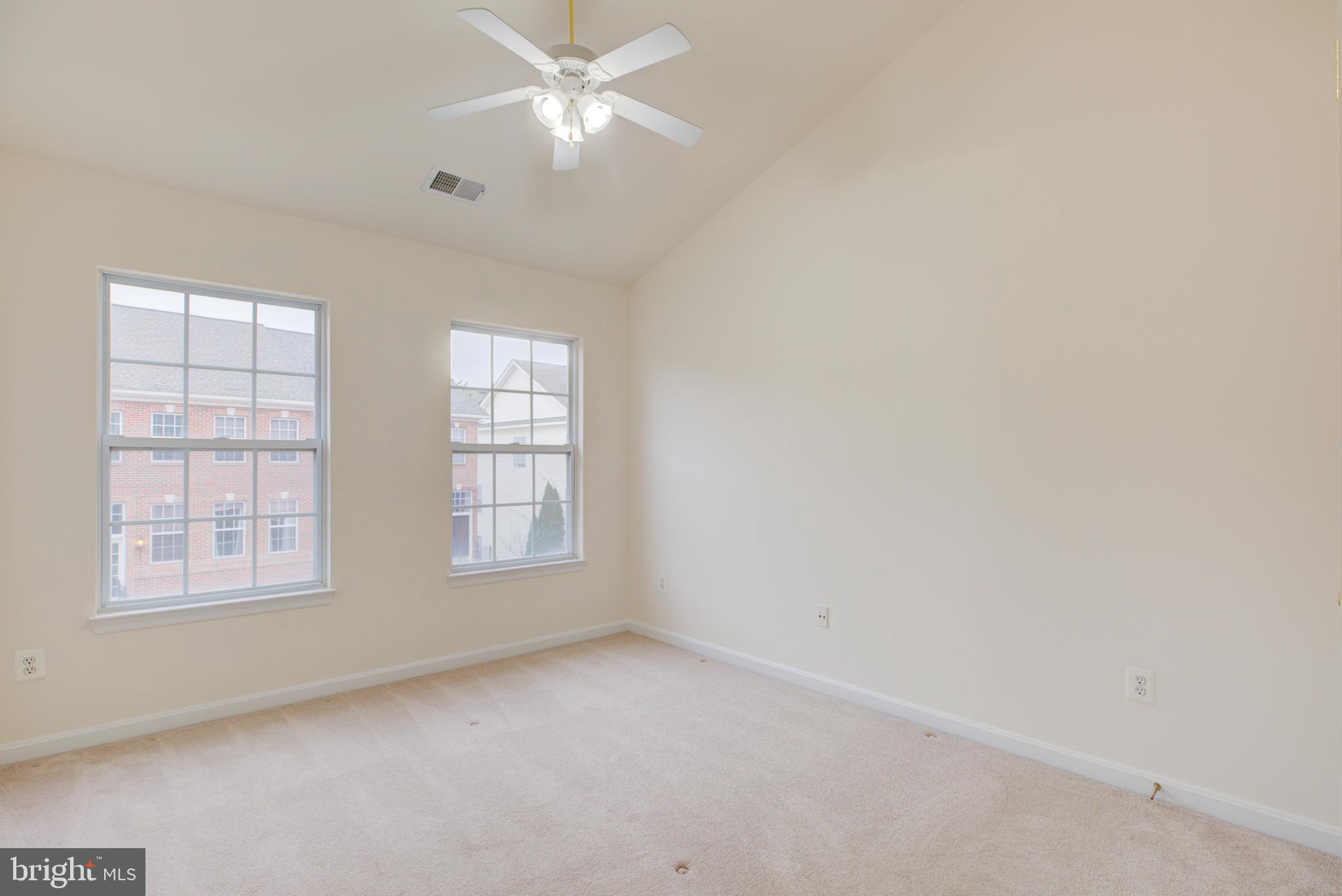 2610 Tarleton Corner Drive Herndon, VA 20171 - Photo 22 of 32