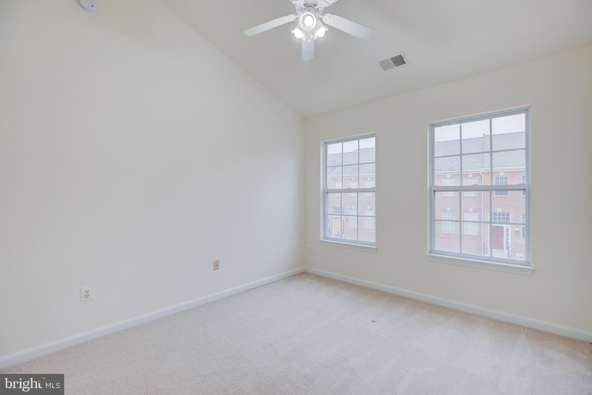 2610 Tarleton Corner Drive Herndon, VA 20171 - Photo 24 of 32