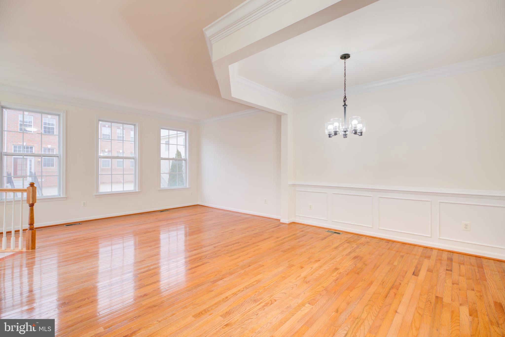 2610 Tarleton Corner Drive Herndon, VA 20171 - Photo 7 of 32