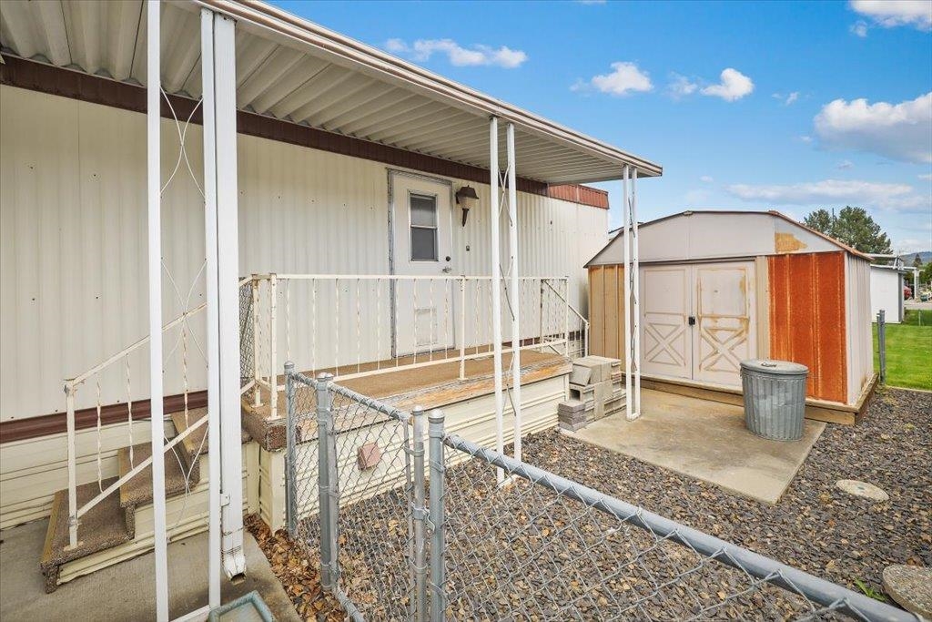 304 South Conklin Road, Unit 15 Veradale, WA 99037 - Photo 16 of 19