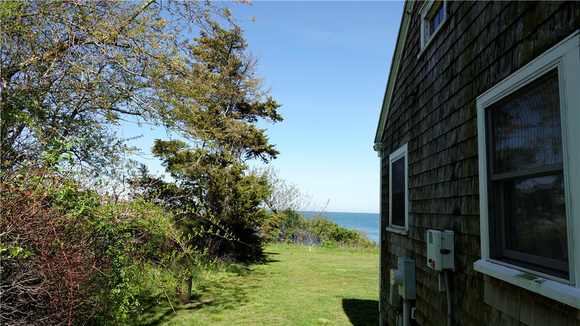 24 Point Meadows Road Little Compton, RI 02837 - Photo 7 of 26