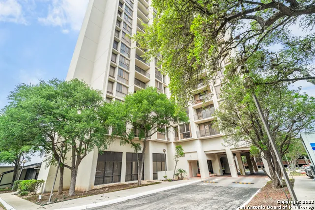 $1,700 | 7701 Wurzbach Road, Unit 2101, San Antonio, TX 78229