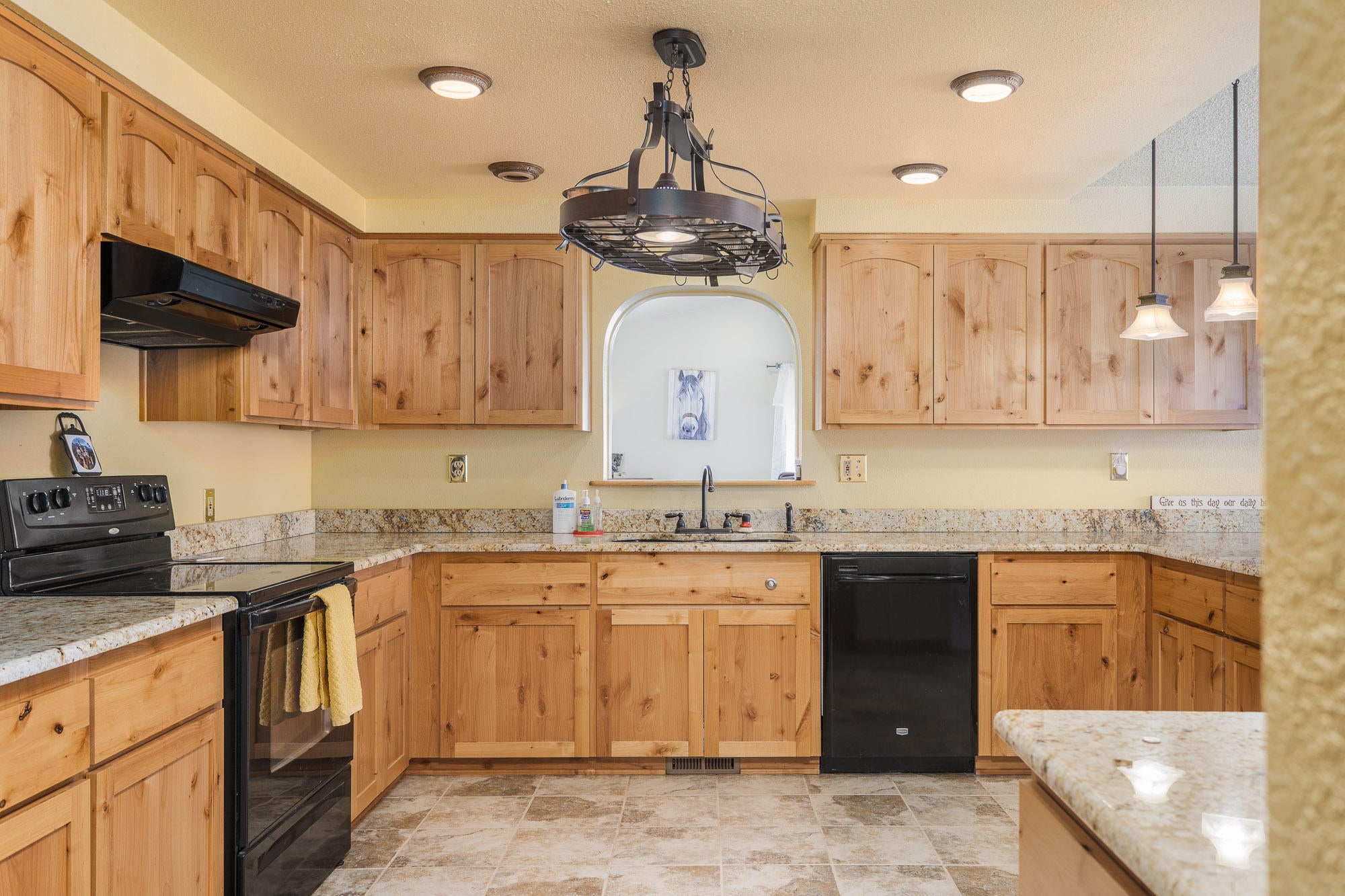 1234 Reuben Road Glendale, OR 97442 - Photo 13 of 38 1234 Rueben Rd-008