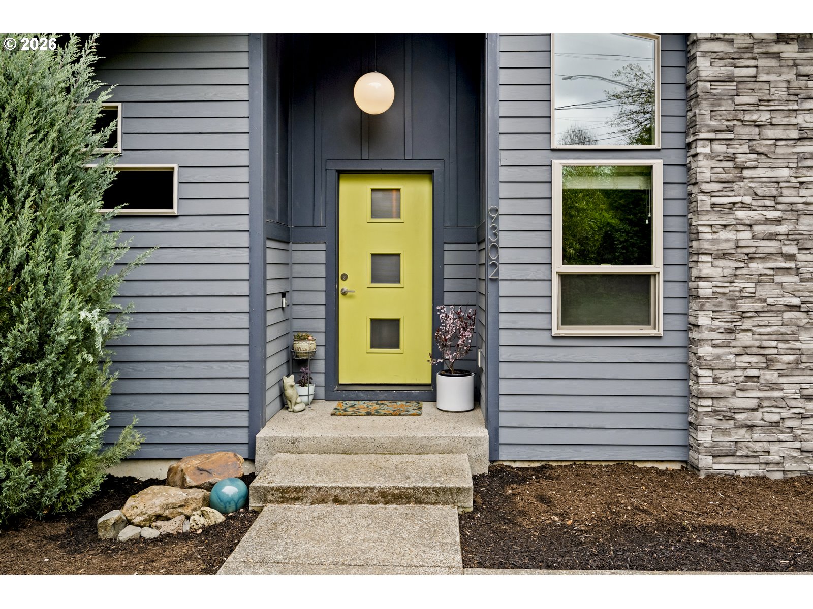 9302 Southwest 30th Avenue Portland, OR 97219 - Photo 5 of 42 Gallery Image 5