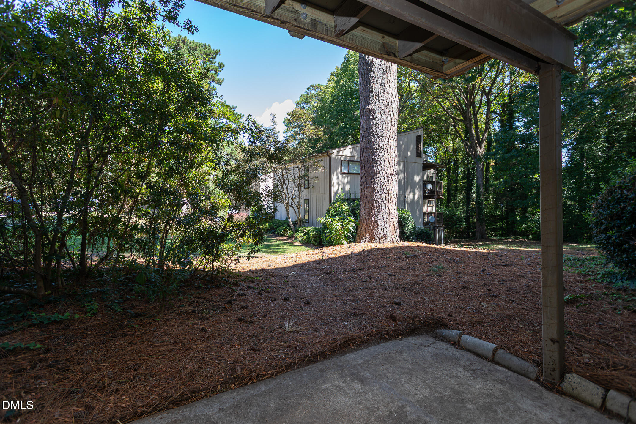 5026 Flint Ridge Place Raleigh, NC 27609 - Photo 16 of 19 havasy-5026-flint-ridge-20