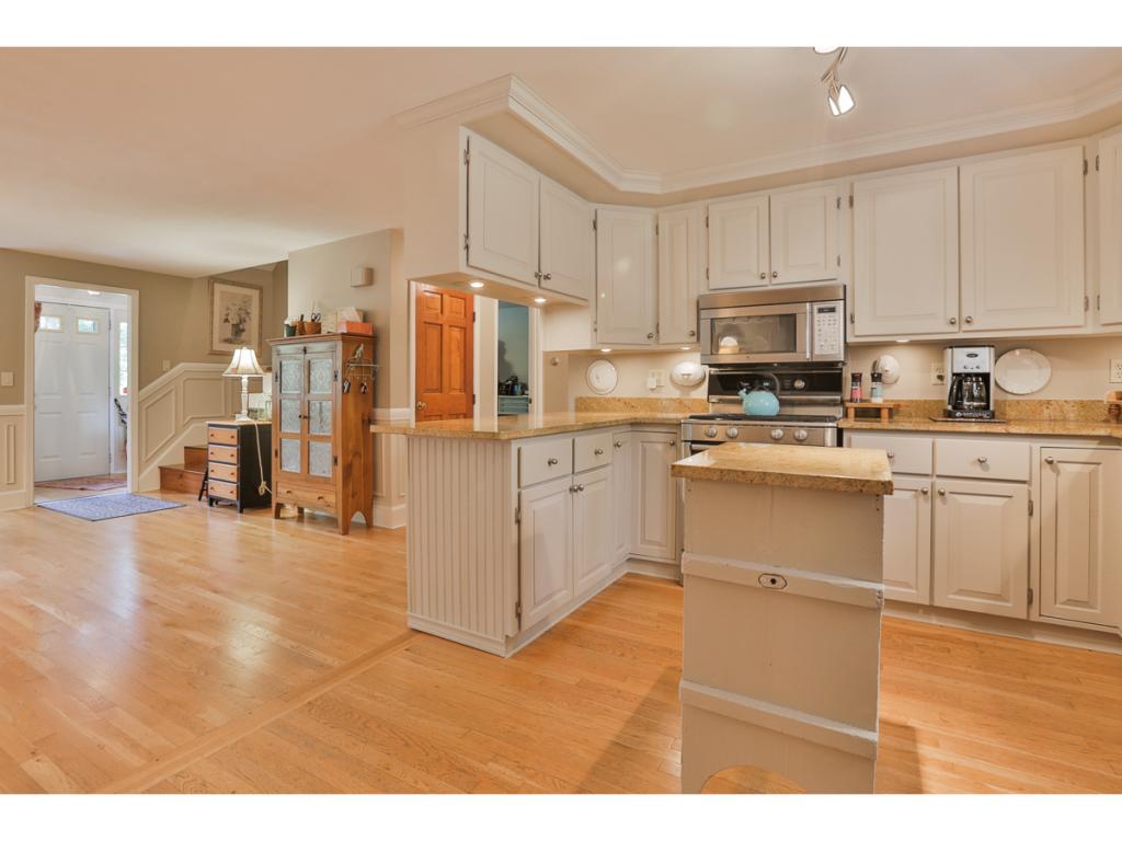 3 Parker Road Brookline, NH 03033 - Photo 12 of 34