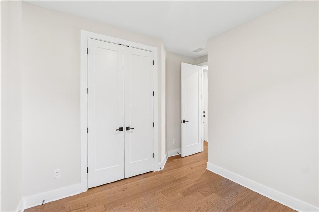 2054 Ripple Pk Bend Canton, GA 30114 - Photo 9 of 25