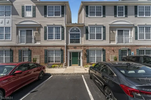 $238,900 | 141 Limerick Lane, Phillipsburg, NJ 08865