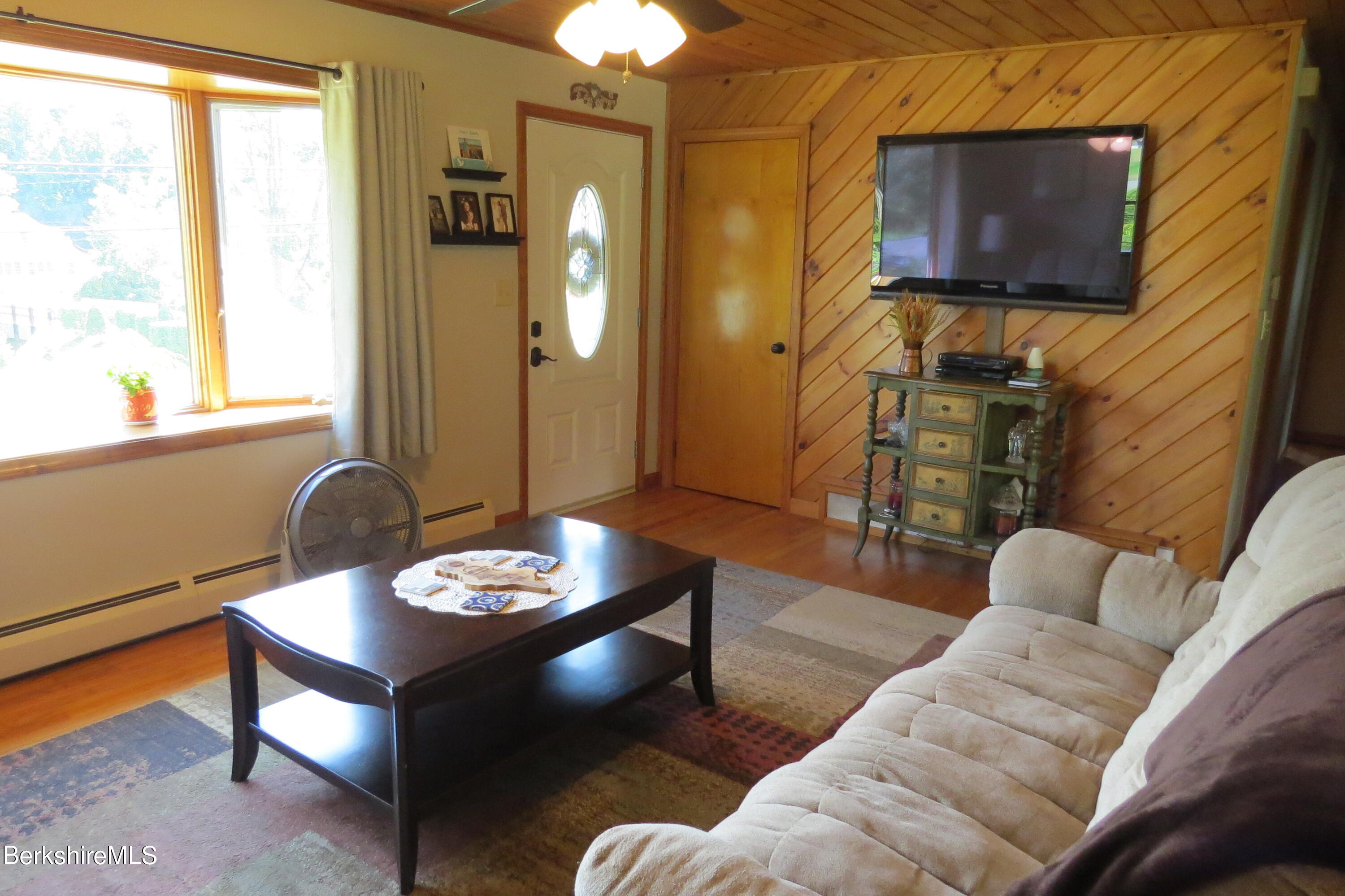 261 Middle Road Clarksburg, MA 01247 - Photo 15 of 62 Living room