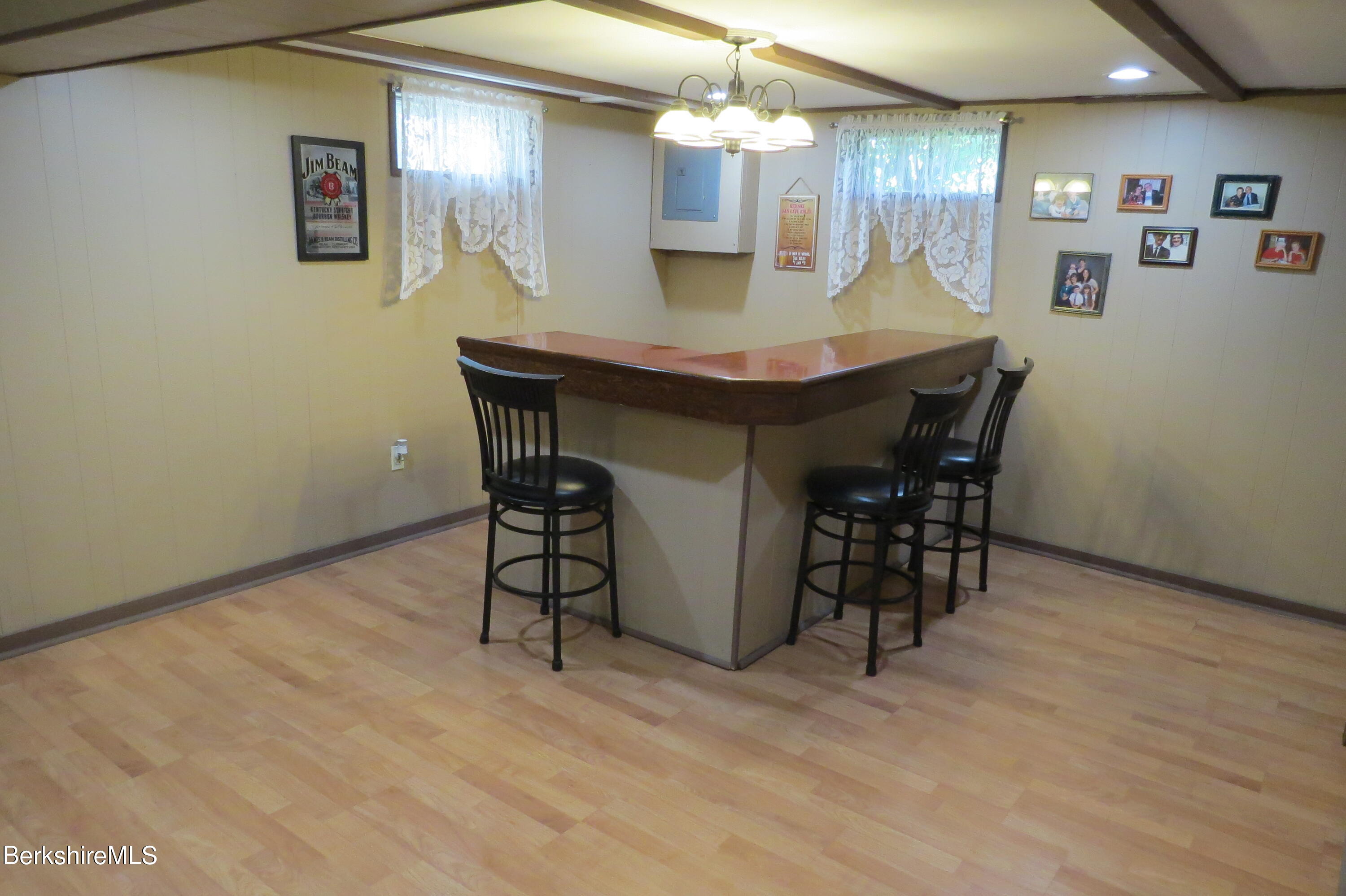 261 Middle Road Clarksburg, MA 01247 - Photo 31 of 62 Bar room