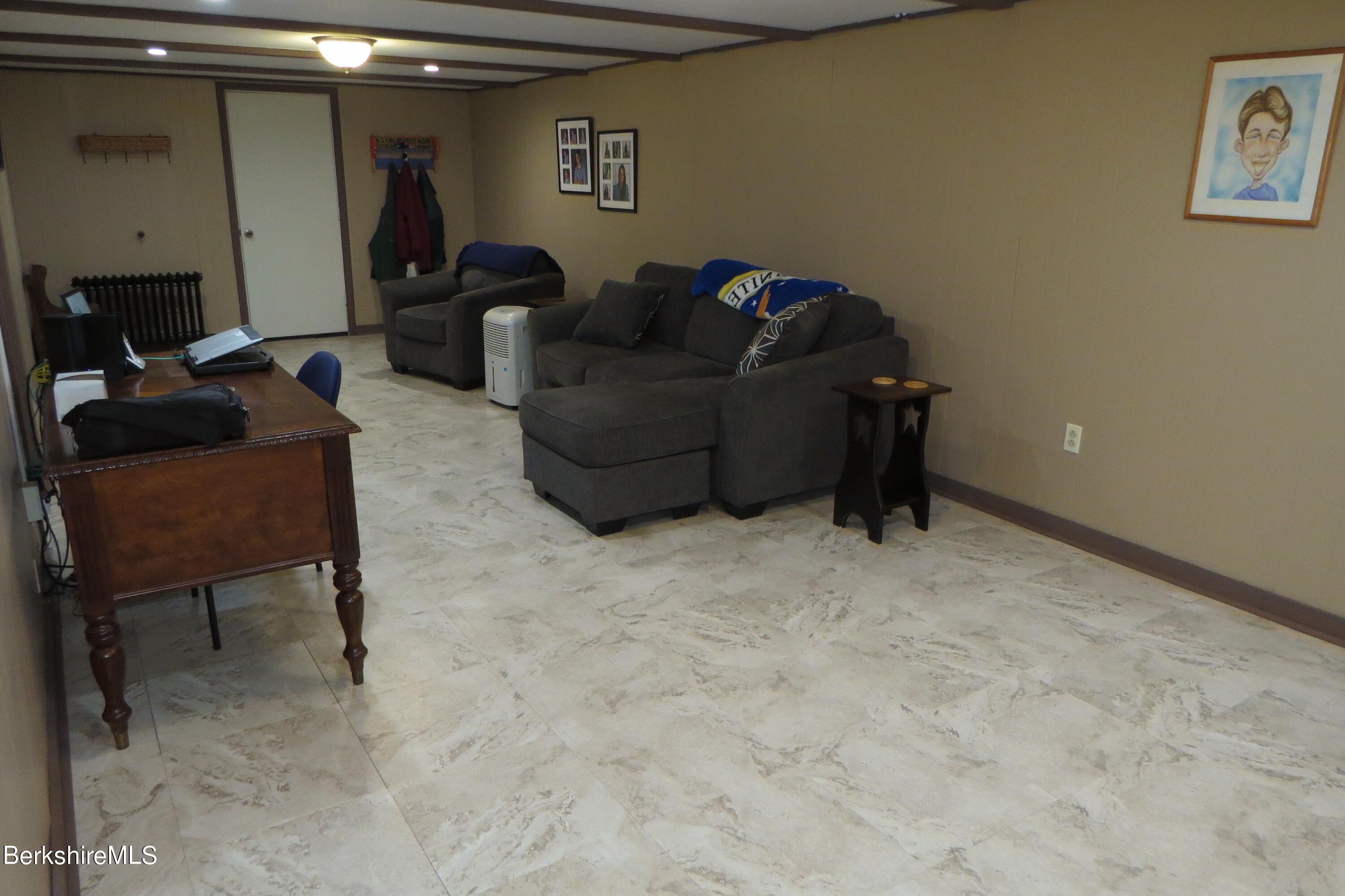 261 Middle Road Clarksburg, MA 01247 - Photo 34 of 62 Family room