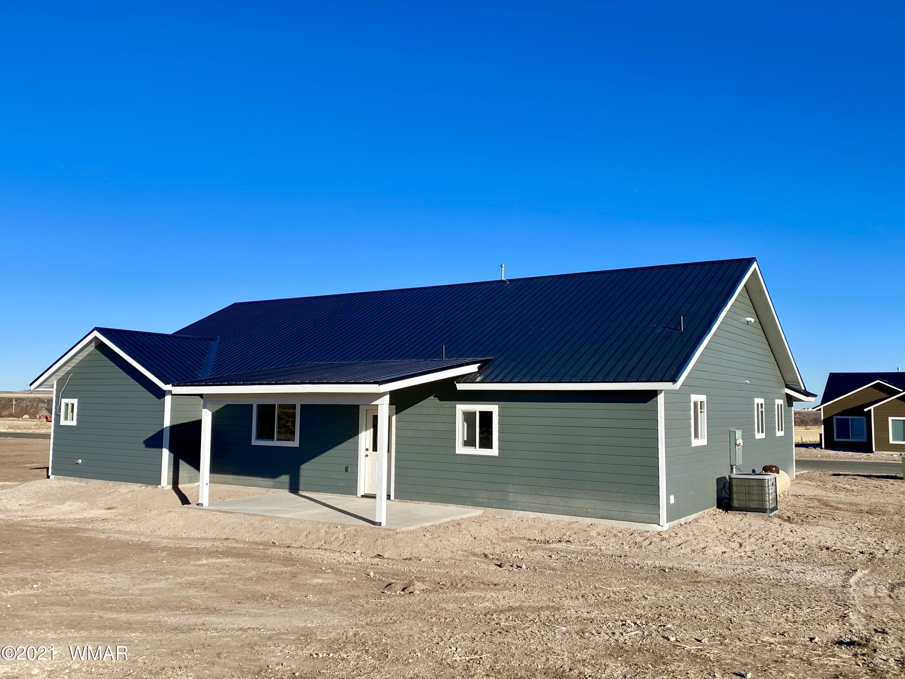 359 West 3rd Street Eagar, AZ 85925 - Photo 4 of 33