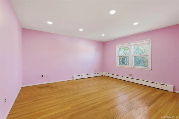 $2,200 | 166 Park Hill Avenue, Unit 1, Yonkers, NY 10705