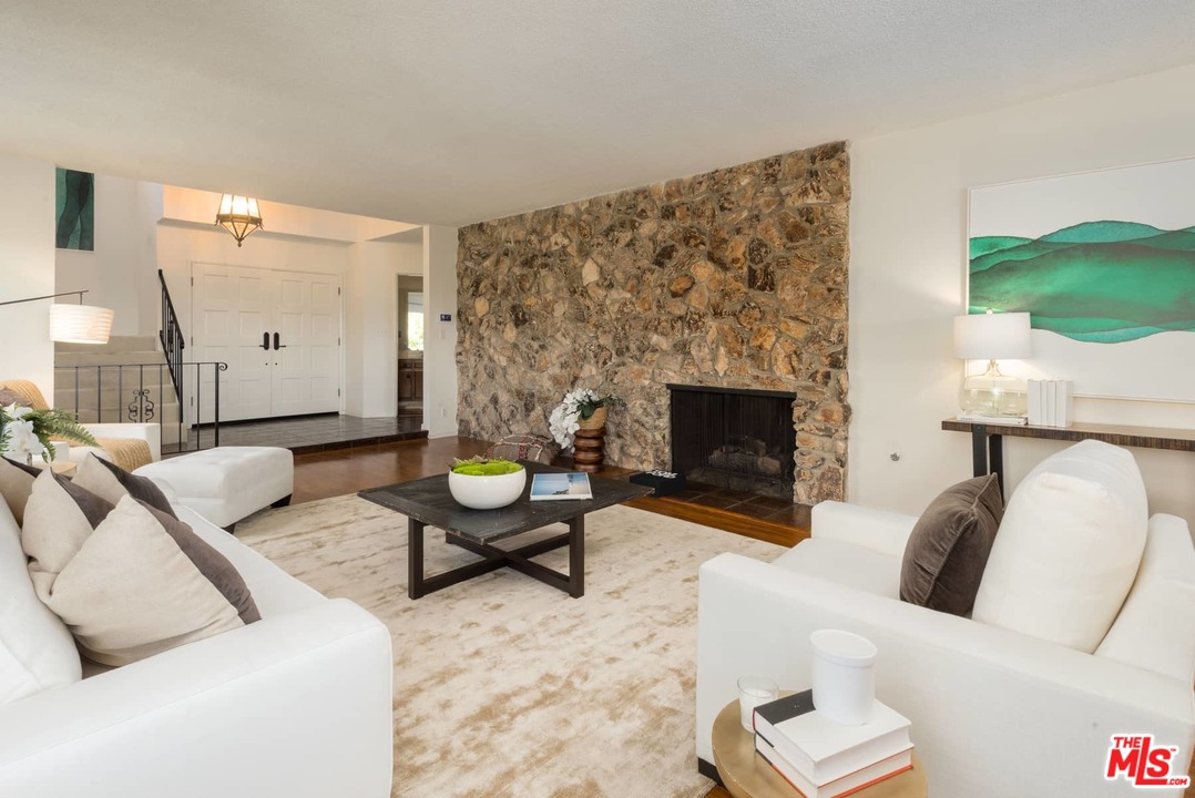 1323 Stradella Road Los Angeles, CA 90077 - Photo 7 of 49