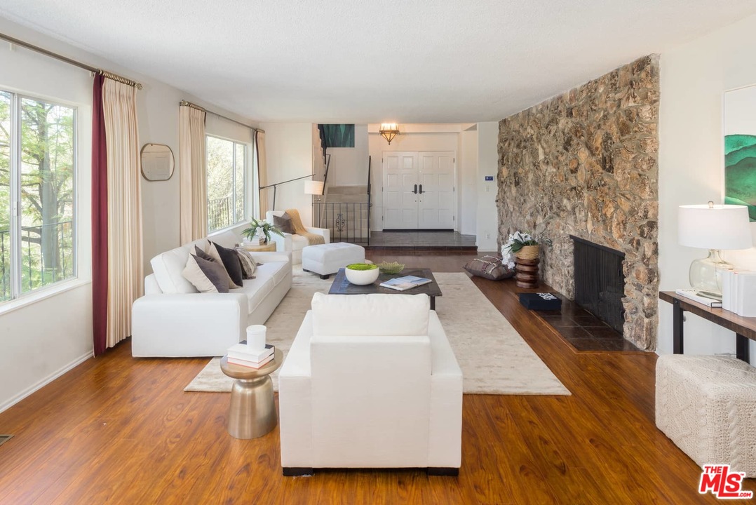 1323 Stradella Road Los Angeles, CA 90077 - Photo 8 of 49