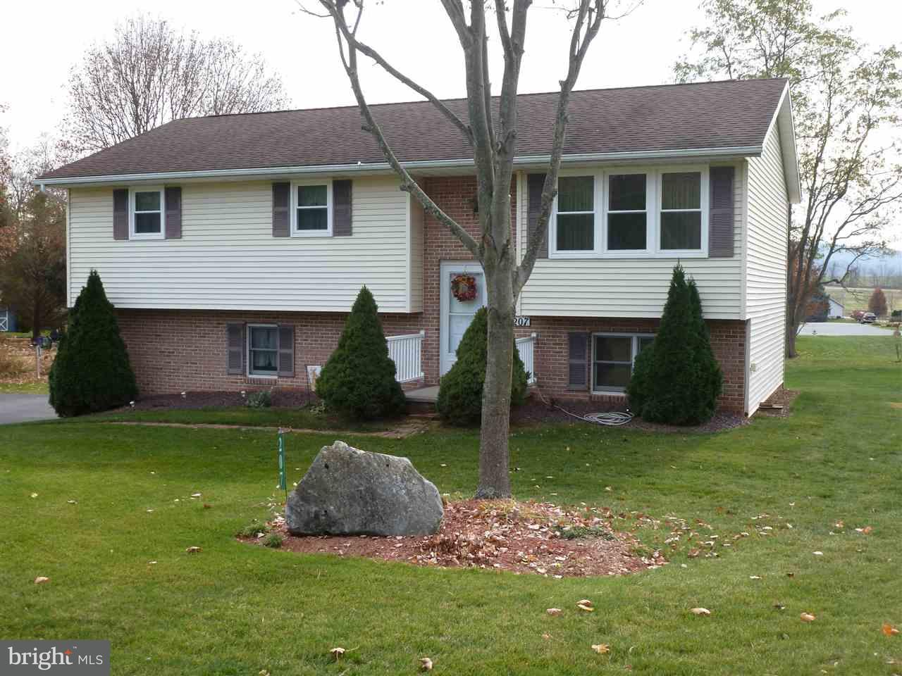 207 West Springville Road Boiling Springs, PA 17007 - Photo 2 of 20 Gallery Image 2