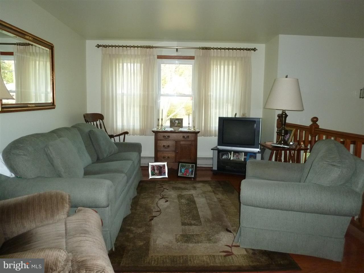 207 West Springville Road Boiling Springs, PA 17007 - Photo 8 of 20 Gallery Image 8