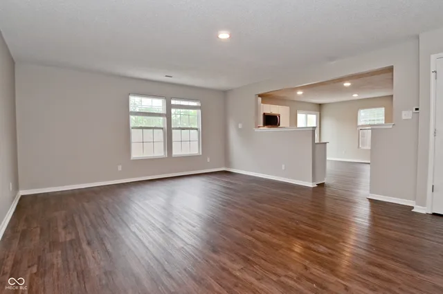 $294,900 | 991 Ravine Drive, Franklin, IN 46131