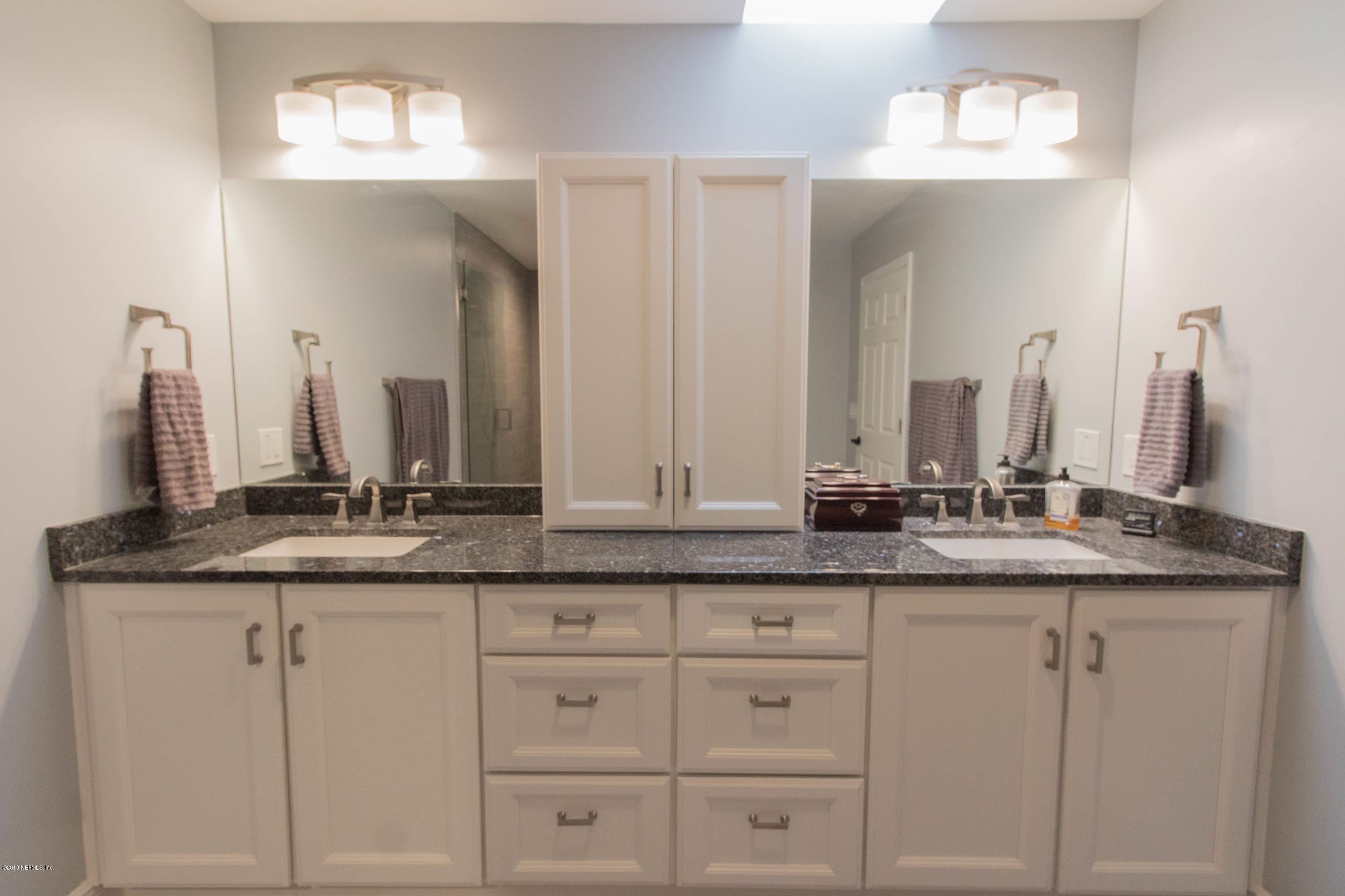 8265 Hunters Grove Road Jacksonville, FL 32256 - Photo 20 of 28 16 Master Bath 2