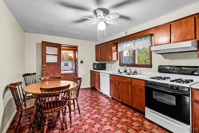 $160,000 | 1325 Ash Street, Utica, NY 13502