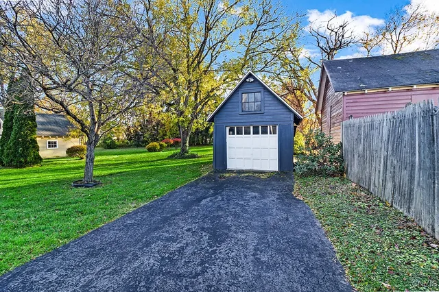 $160,000 | 1325 Ash Street, Utica, NY 13502