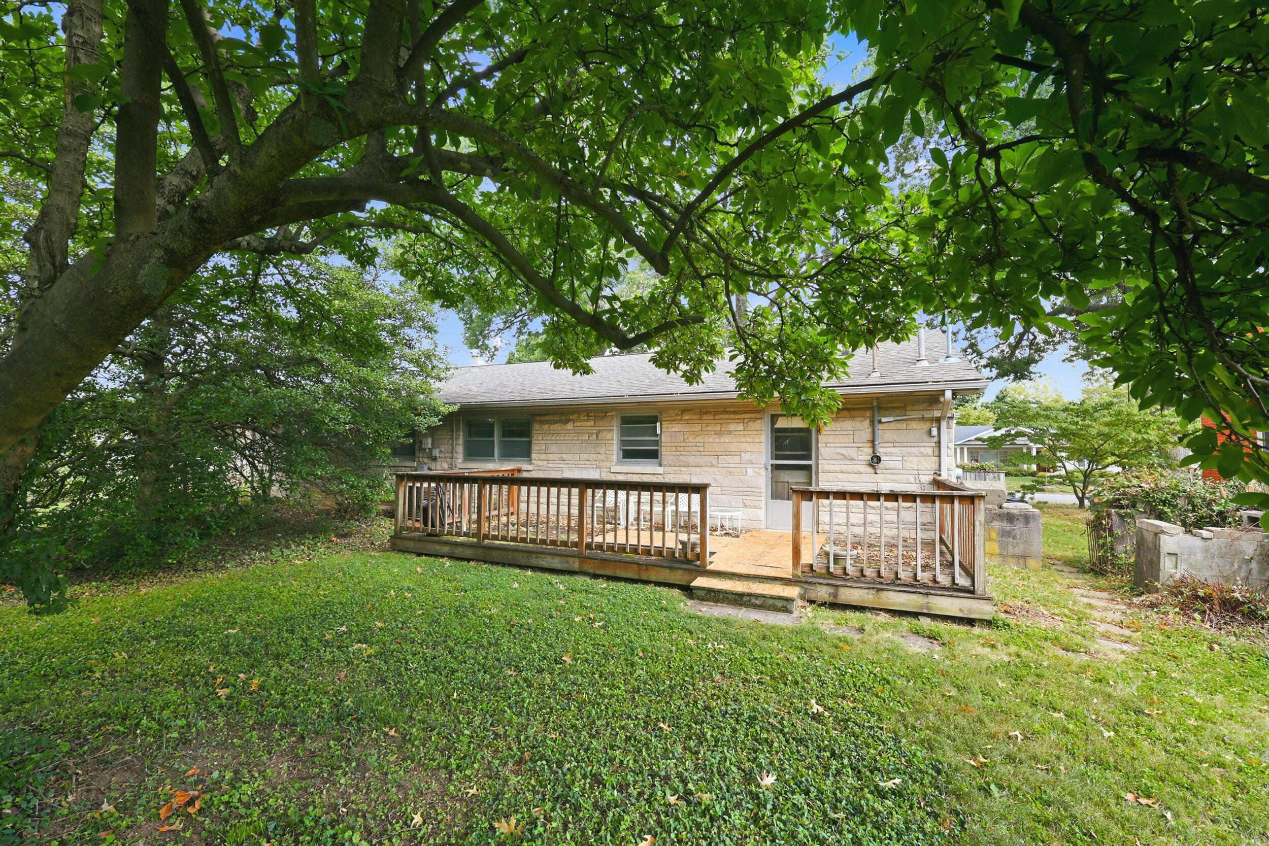 672 Providence Road Lexington, KY 40502 - Photo 38 of 48 36_pend7254