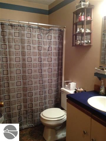 10792 White Pine Road Interlochen, MI 49643 - Photo 19 of 21 1749279-18.JPG