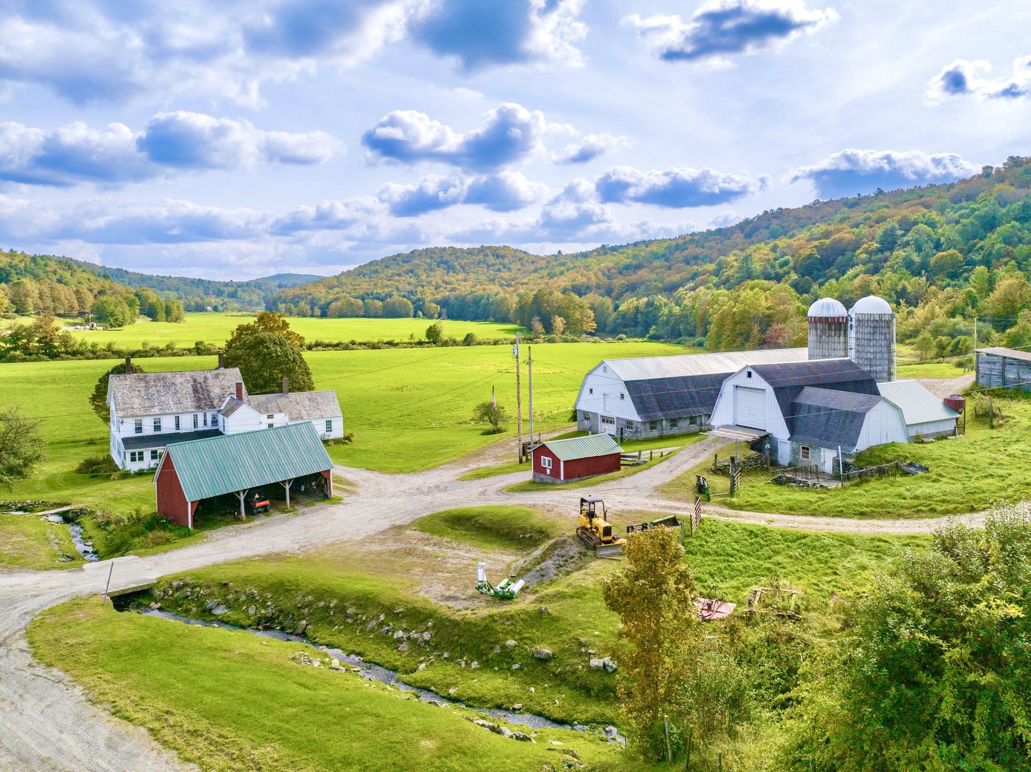 36 Woffenden Road Wilmington, VT 05363 - Photo 1 of 41