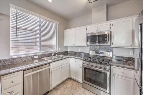 $2,250 | 78 Fortuna Court, Henderson, NV 89074