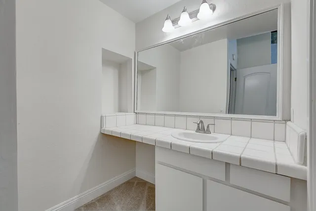 $399,000 | 19100 Crest, Unit 107, Castro Valley, CA 94546