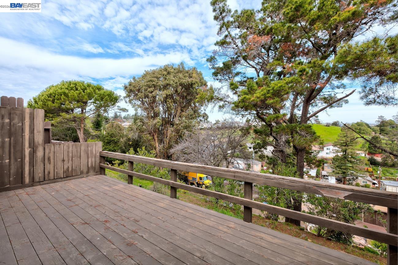 19100 Crest, Unit 107 Castro Valley, CA 94546 - Photo 16 of 23