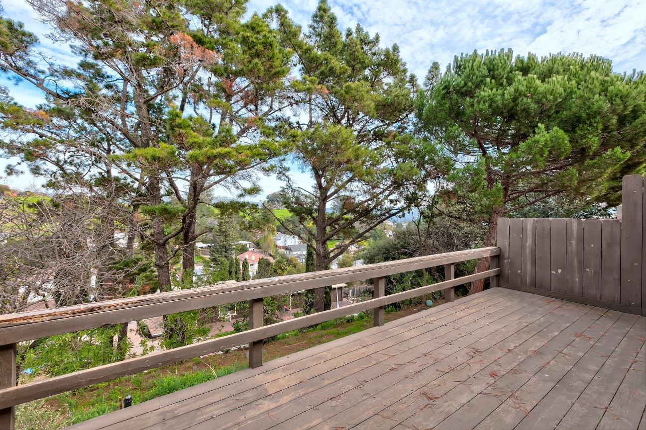 19100 Crest, Unit 107 Castro Valley, CA 94546 - Photo 17 of 23