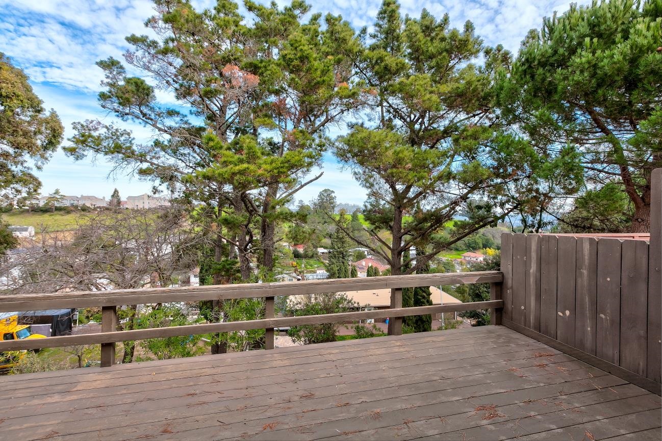 19100 Crest, Unit 107 Castro Valley, CA 94546 - Photo 18 of 23