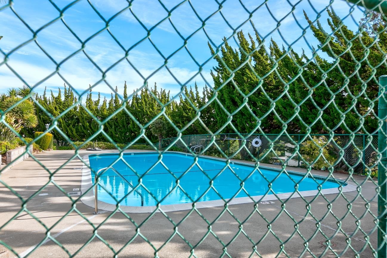 19100 Crest, Unit 107 Castro Valley, CA 94546 - Photo 21 of 23