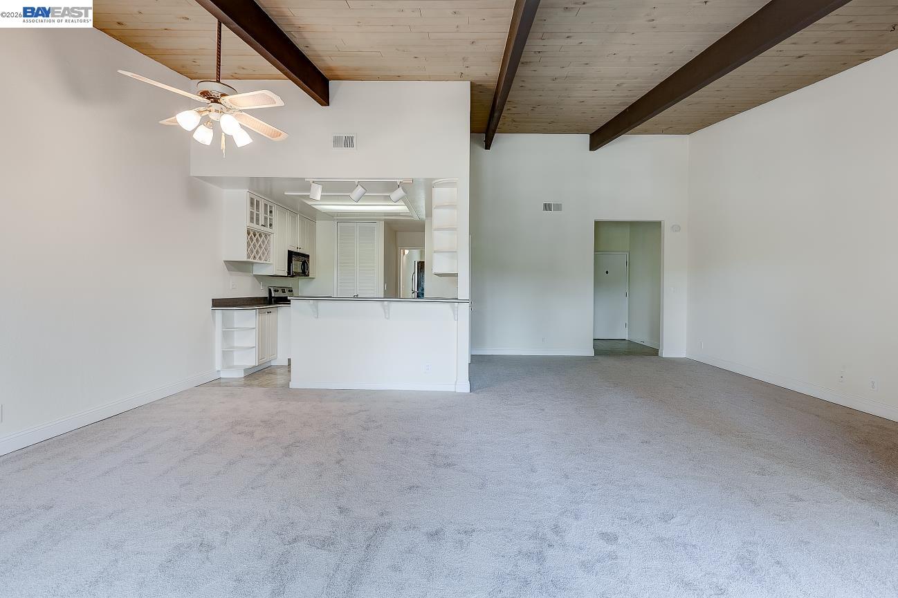 19100 Crest, Unit 107 Castro Valley, CA 94546 - Photo 5 of 23
