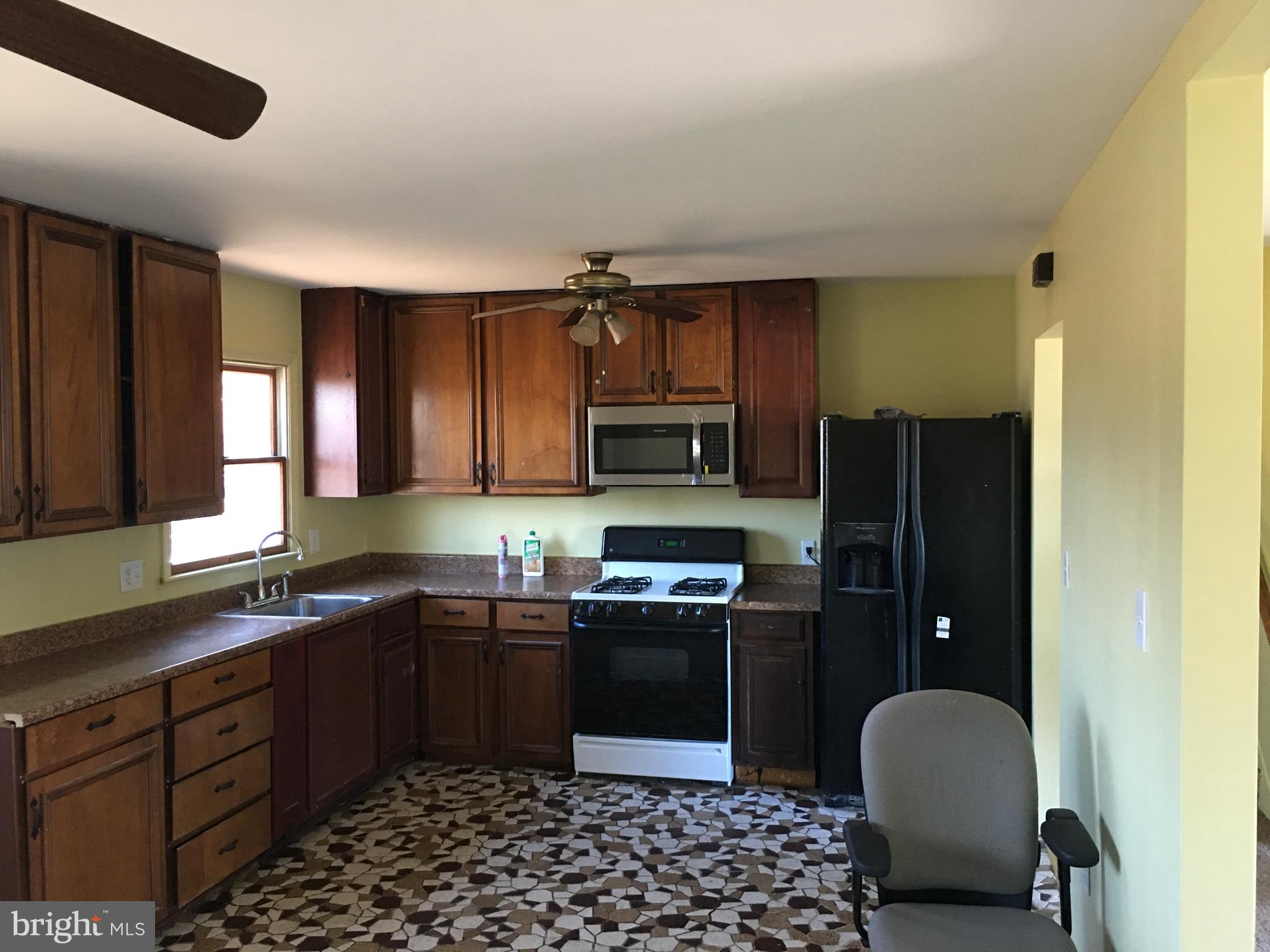 6828 Barton Road Hyattsville, MD 20784 - Photo 6 of 18 Gallery Image 6
